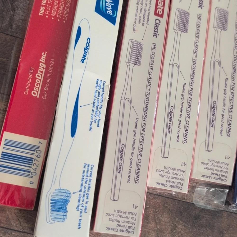 Vintage Crest Reach Colgate Tek Aqua fresh Assorted Toothbrush Lot Of‎ 16